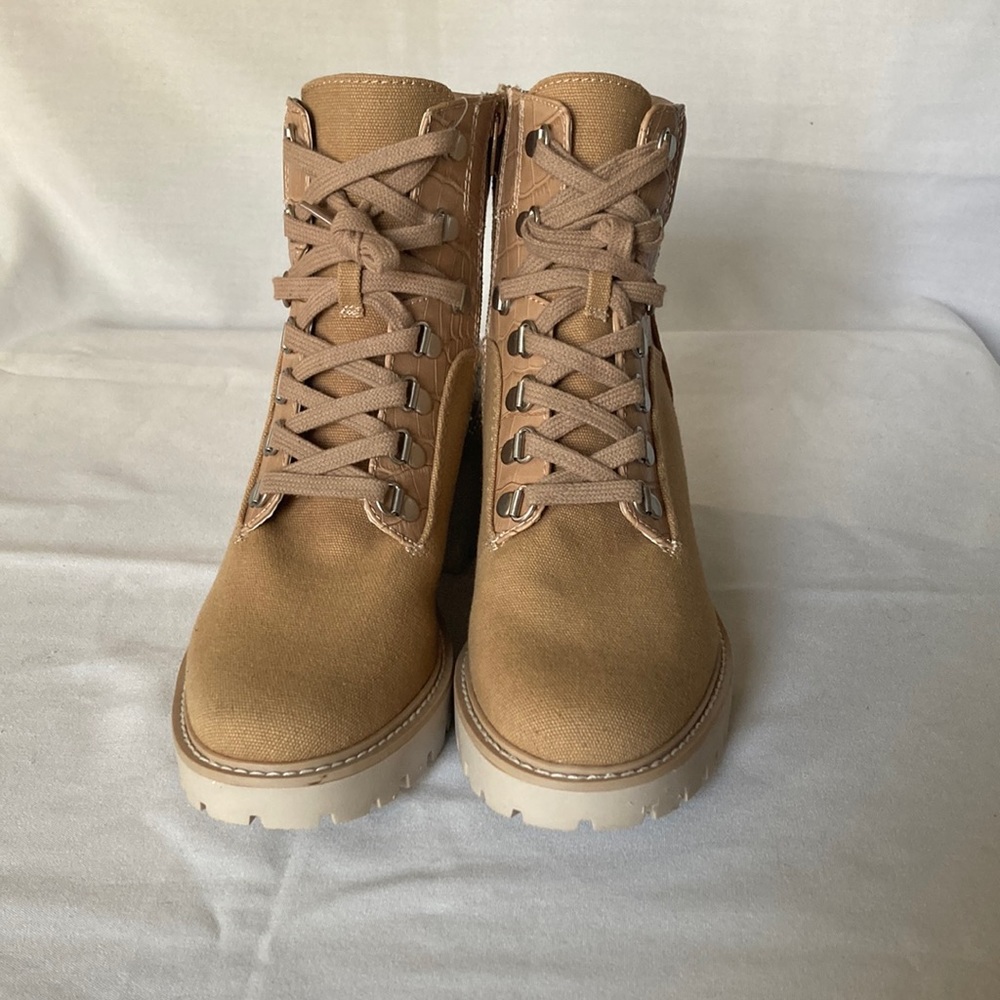 Dolce Vita women’s hunter boots in canvas, size 9